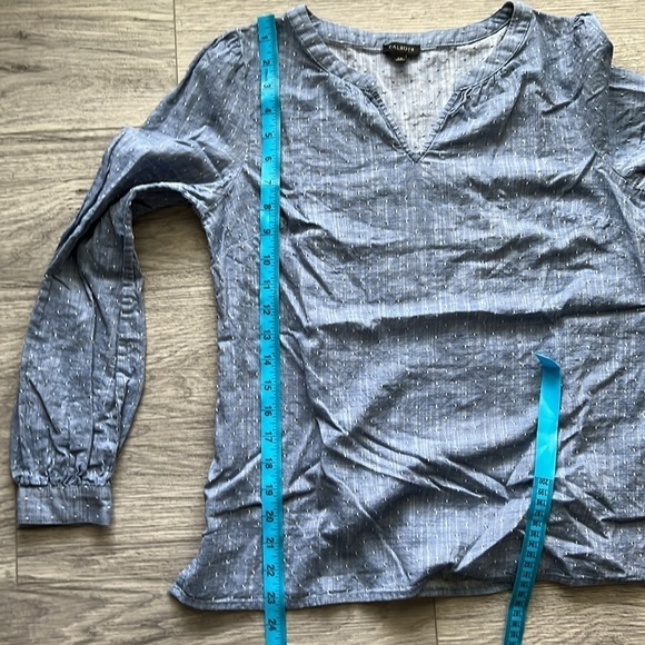 Talbots Blue Blouse with White Dotted Design Size XS - Picture 7 of 8